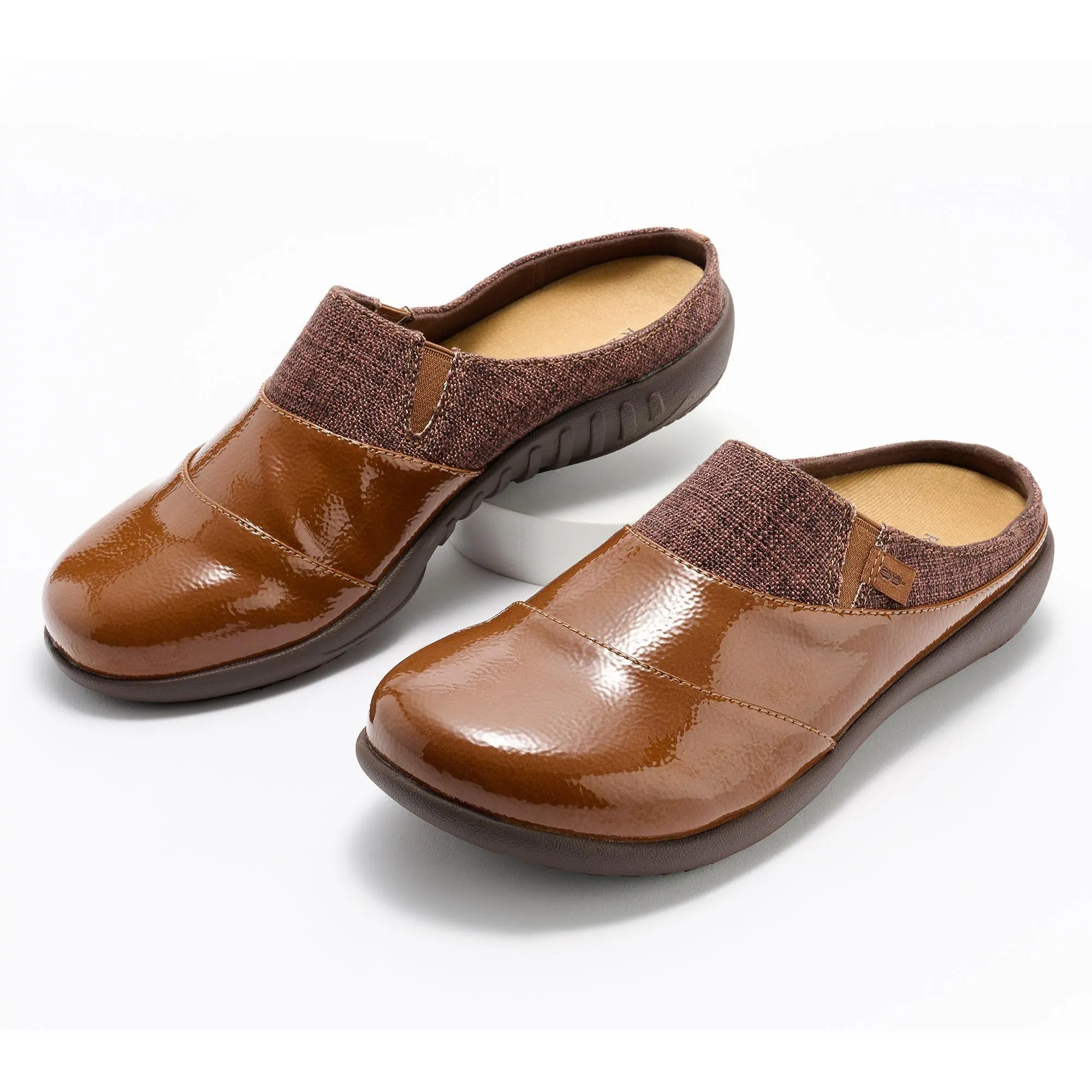 Revitalign Orthotic Patent Mules - Siesta Nuevo Mandy