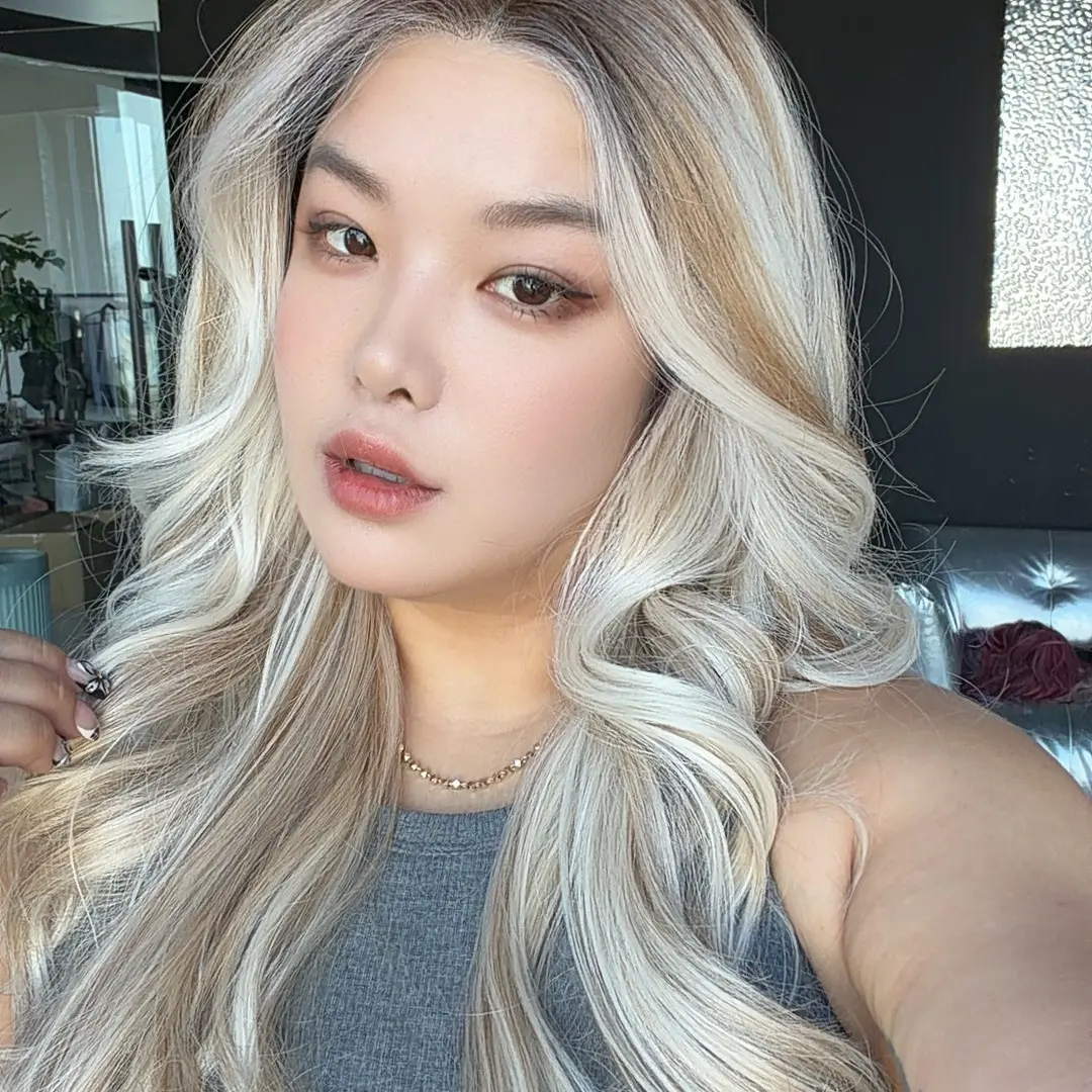 JBEXTENSION 26 Inches Long Curly Pre-Cut Arc Snowflake Lace Frontlace Glueless Wig EMMIE ARC【BENDY EAR TABS】