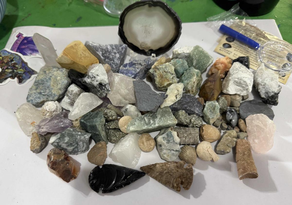 Item: Natural Agate Slice (Tan, Brown, Black)