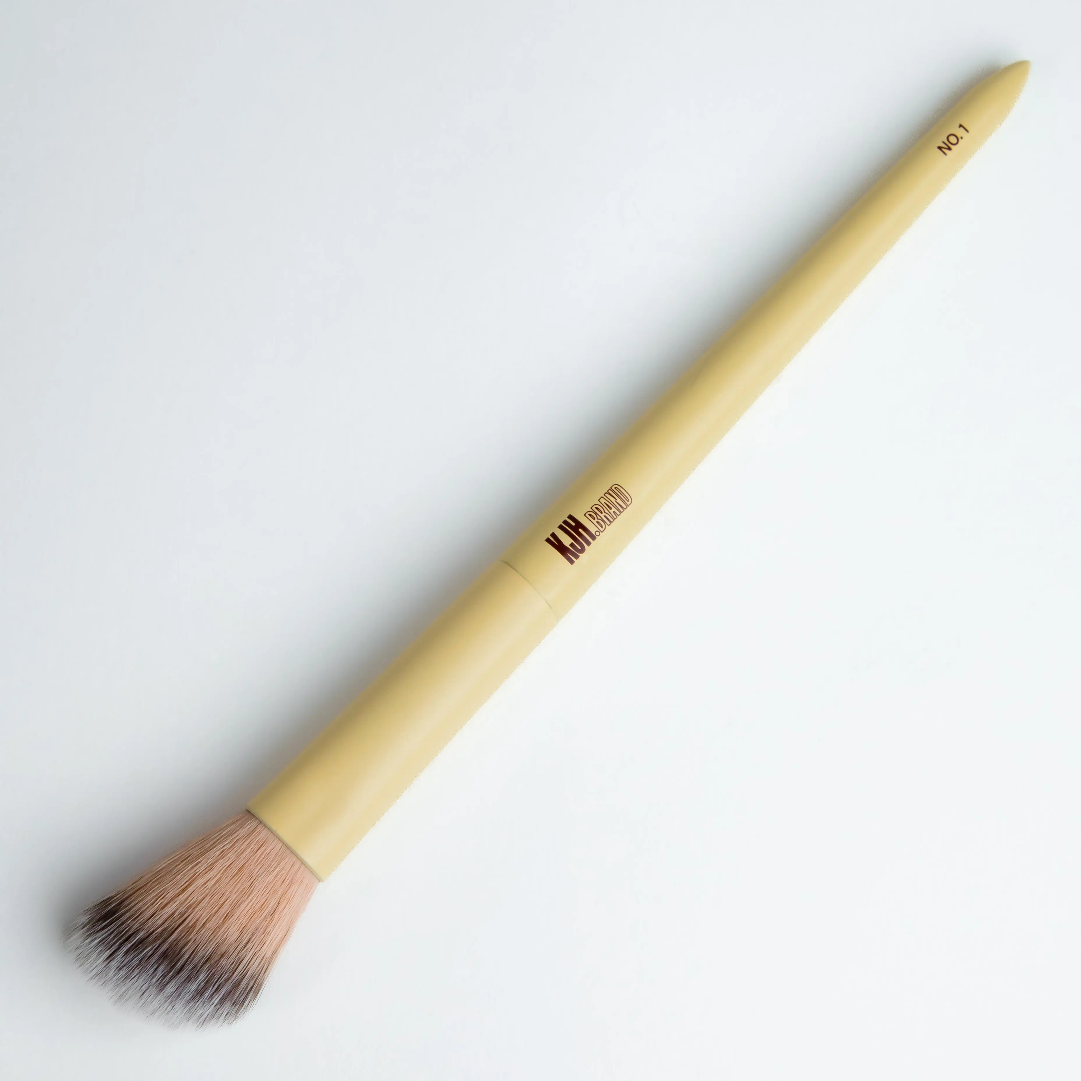 No. 1 Brush - Multi-Purpose Cream Liquid Powder Formula Tool with Tapered Shape & 3-Tone Synthetic Hair for Makeup Kit