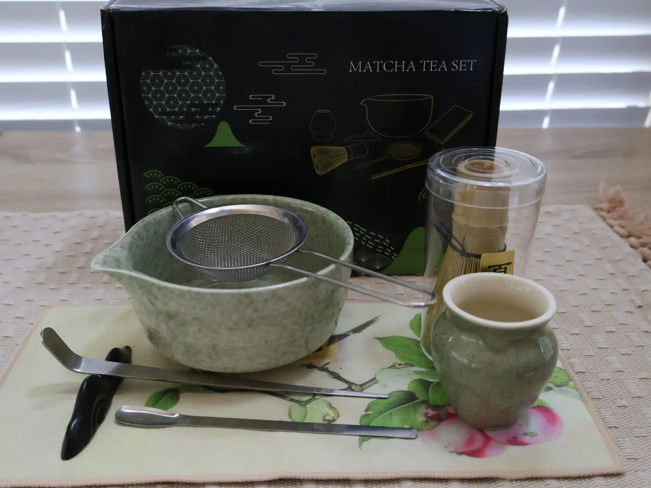 Matcha set 8 PCS With Cermica Matcha Bowl, Matcha Whisk Holder, Bamboo Whisk, Matcha Spoon, sifter