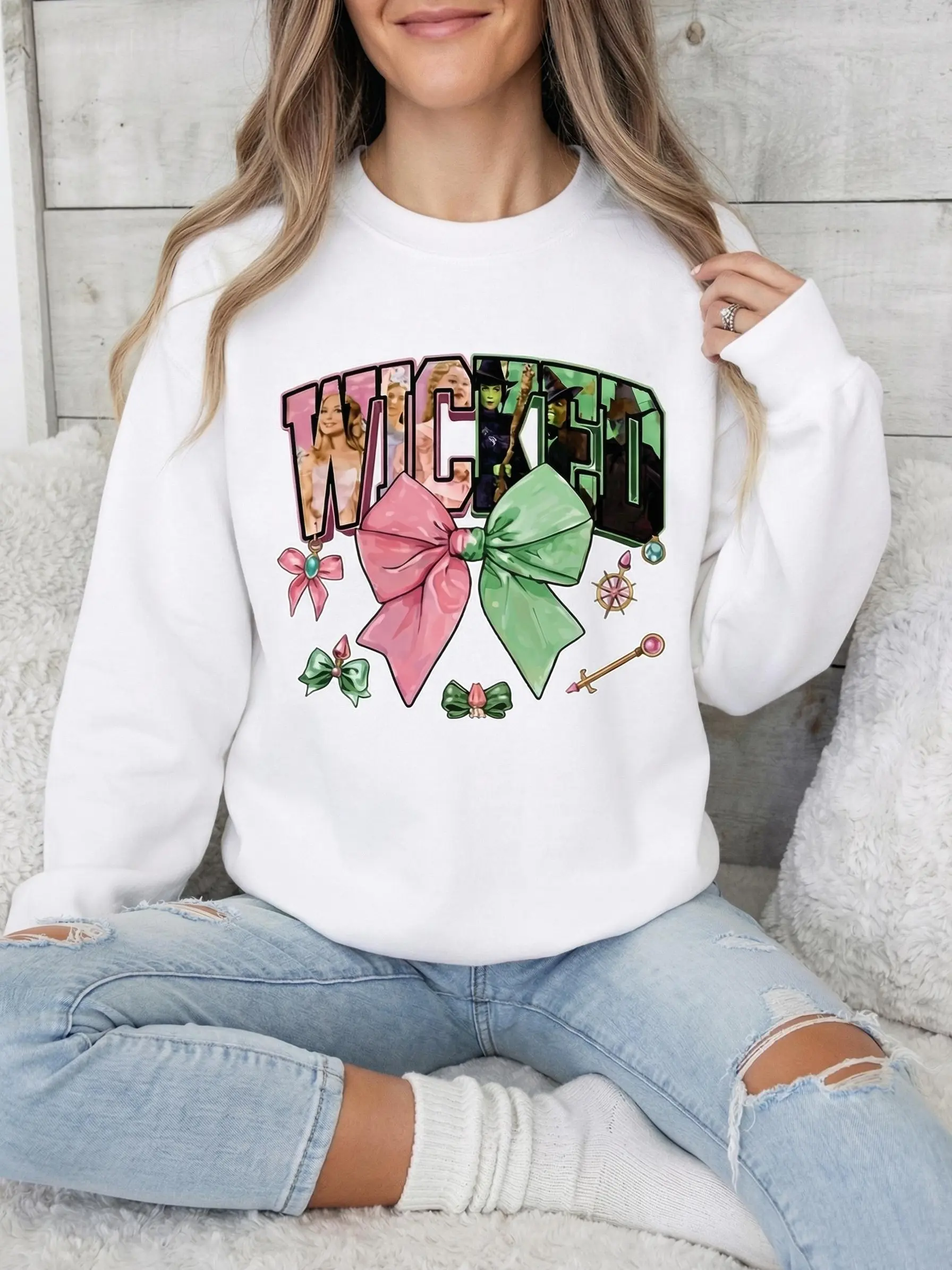 Women's Sweatshirt with Wicked Witch Graphic, Casual Long Sleeve Round Neck Top, 100% Cotton Breathable Pullover for Holiday Wear
