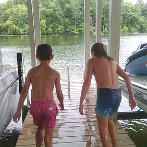 Product Review of Digital Camera, 1080P & 44MP, 32G Memory Card, 16X Digital Zoom, Compact & Portable Digital Camera Photos For Teens & Beginners, Gift #TOP PICKS,Boys & Men gifts from E**a K**e