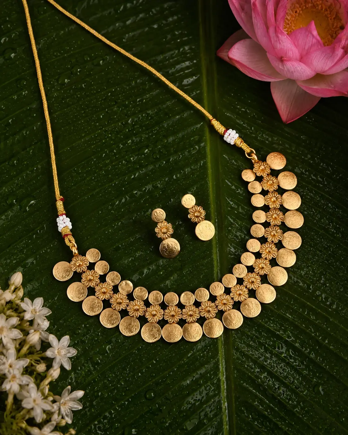 Pushpa Kerala Kasu Coin Choker Antique Gold Plated South Indian Traditional Jewellery