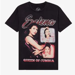 Selena Queen Tour T-Shirt, Vintage Graphic unisex Tee
