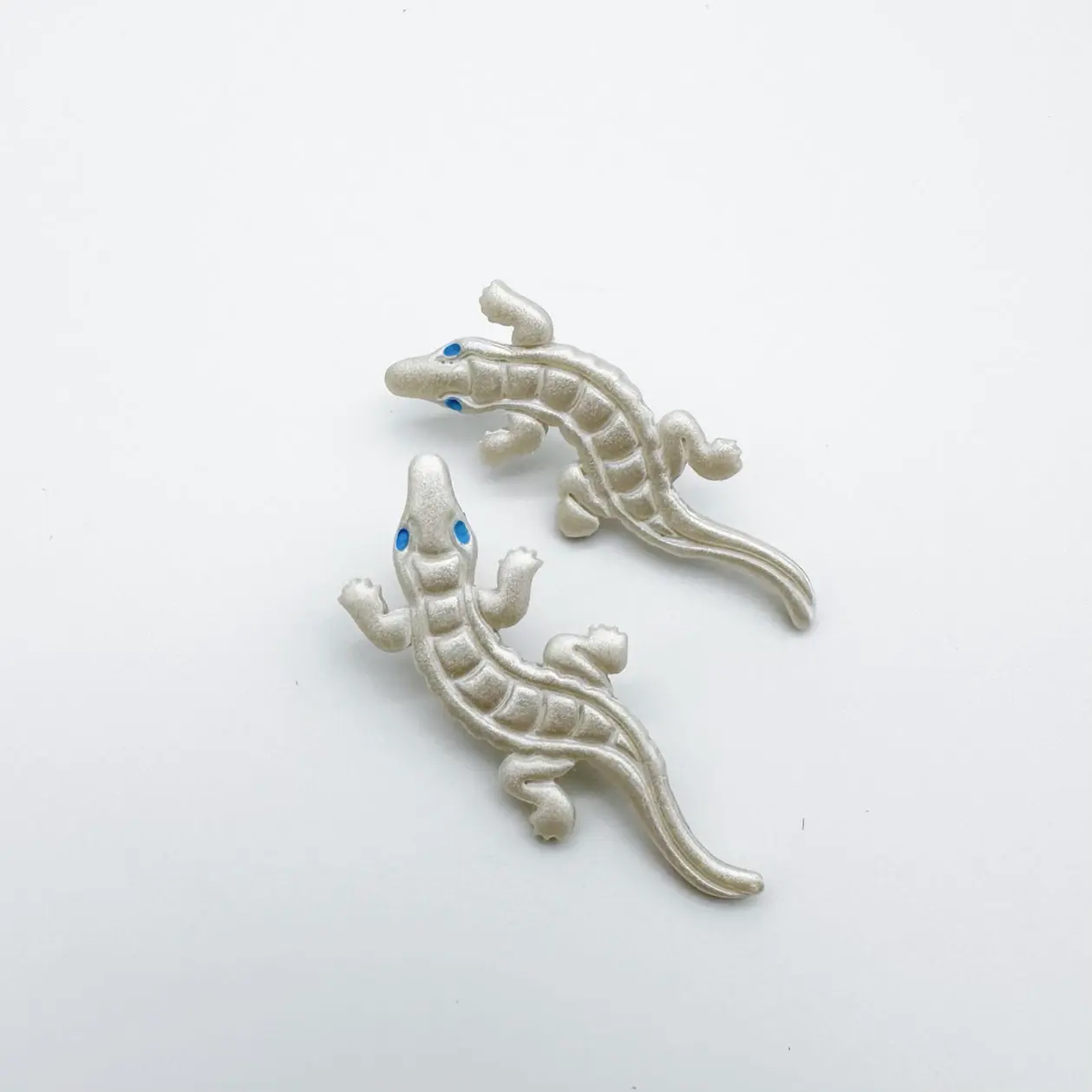 Alligator Clay Earrings: White