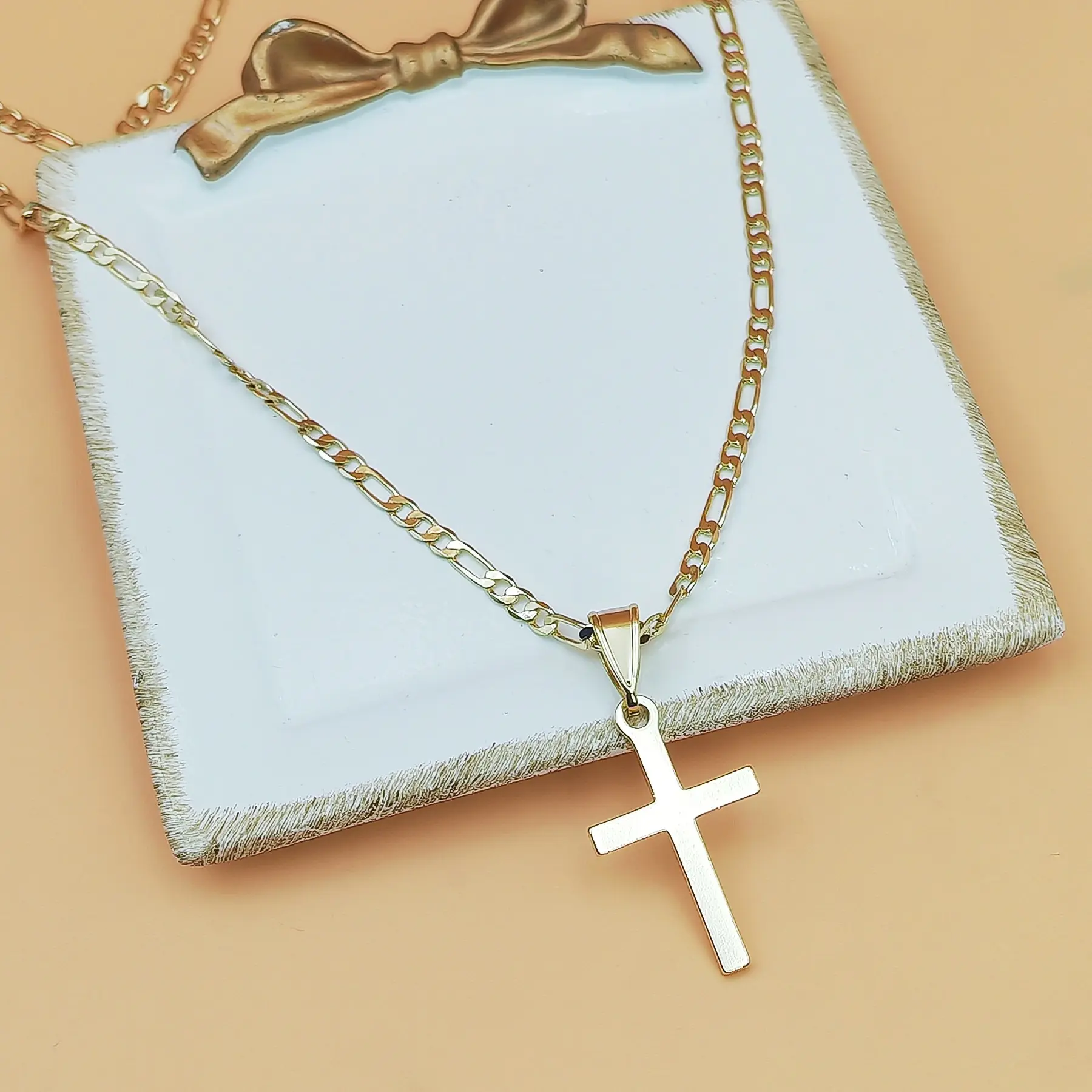 Gold Cross Necklace for Men & Women, Simple Christian Cross Pendant with Figaro Chain, Minimalist Faith Jewelry, Religious Gift for Him Her
