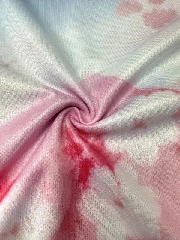 Men's short-sleeved Japanese cherry blossom football jersey with Mount Fuji design. Round neck design, comfortable and breathable pinhole polyester fabric top. Suitable for daily football training and competition.