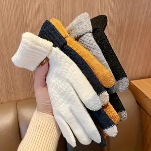 Touchscreen-Compatible Knitted Thermal Gloves, Warm Winter Accessories for Men & Women, Ideal for Outdoor Activities