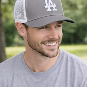 Grey LA Baseball Cap – Classic Curved Brim Adjustable Cotton Hat, Everyday Unisex Streetwear, Comfortable Fit for Any Season