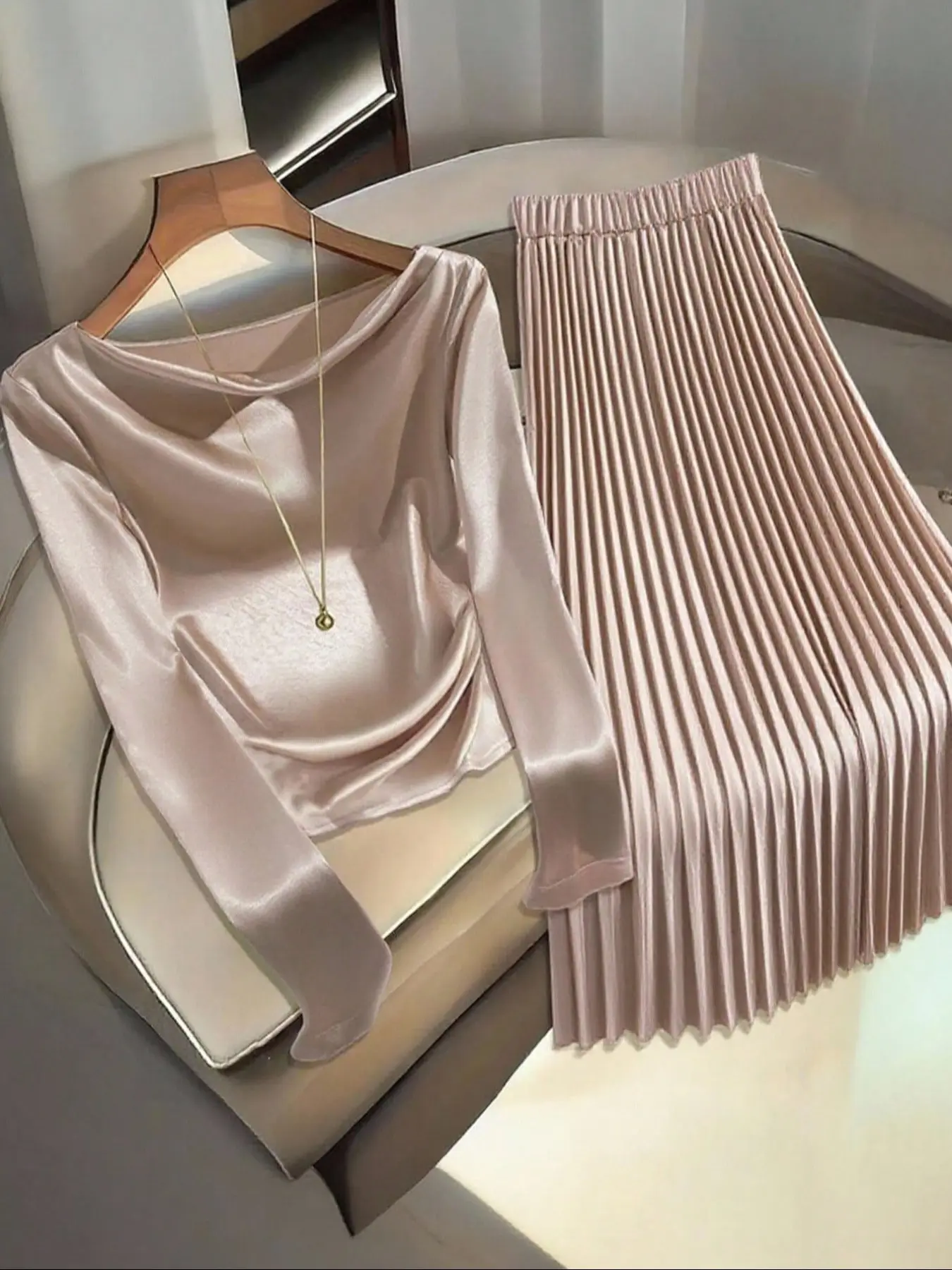 Elegant Women's Two-Piece Set Outfit, Long Sleeve Top & Pleated Skirt, New Fashion, Stylish and Graceful, Perfect for Various Occasions