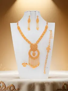 Luxury Romantic Heart-shaped Brass Jewelry 4-Piece Set, Elegant Bridal Accessories for Dubai Weddings, Banquets, Parties and Formal Occasions, Heart Bracelet Set, Heart Earrings Set
