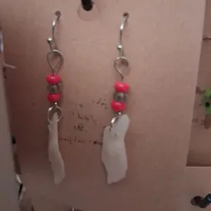 Handmade Alligator Gar Scale Earrings with Red Beads and Unique Fish Design for Stylish Accessory