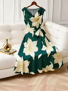 Plus Size Summer Vacation Dress, Luxury Elegance Emerald Satin, Vintage Large Floral Print, Deep V Neck, Bow Waist, Flowy Skirt, Evening Party, Beach Trip, Photo Booth, Womenswear