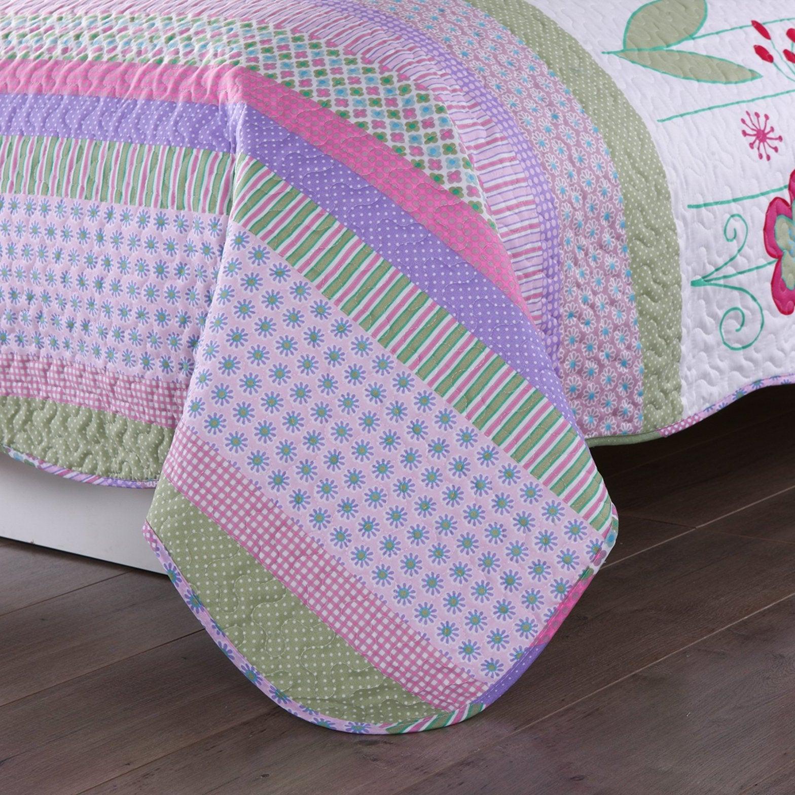 2/3 Piece ute Girls Floral Ladybug Quilt Set, Pink Purple Striped Patchwork Quilted Bedspread with Pillowcases, Soft Breathable Bedding, Kids Bedroom Decor