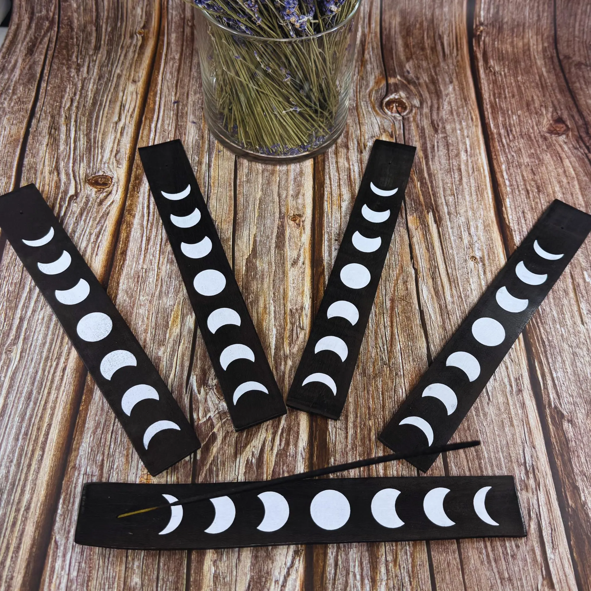 Black Moon Incense Holder Tray - Decorative, Functional Celestial Ash Catcher for Sticks, Moon-Inspired Altar Prop for Sacred Spaces, Meditation Gift for Crystal Collectors
