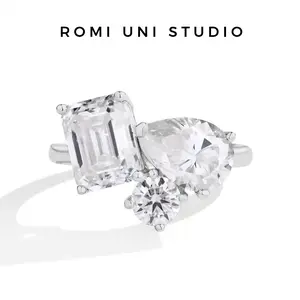 ROMI UNI STUDIO Total Weight 5.5 Carat D/VVS1 Synthetic Moissanite Ring 925 Sterling Silver Women's Engagement Ring Everyday Wear Classic Elegant Fine Jewelry