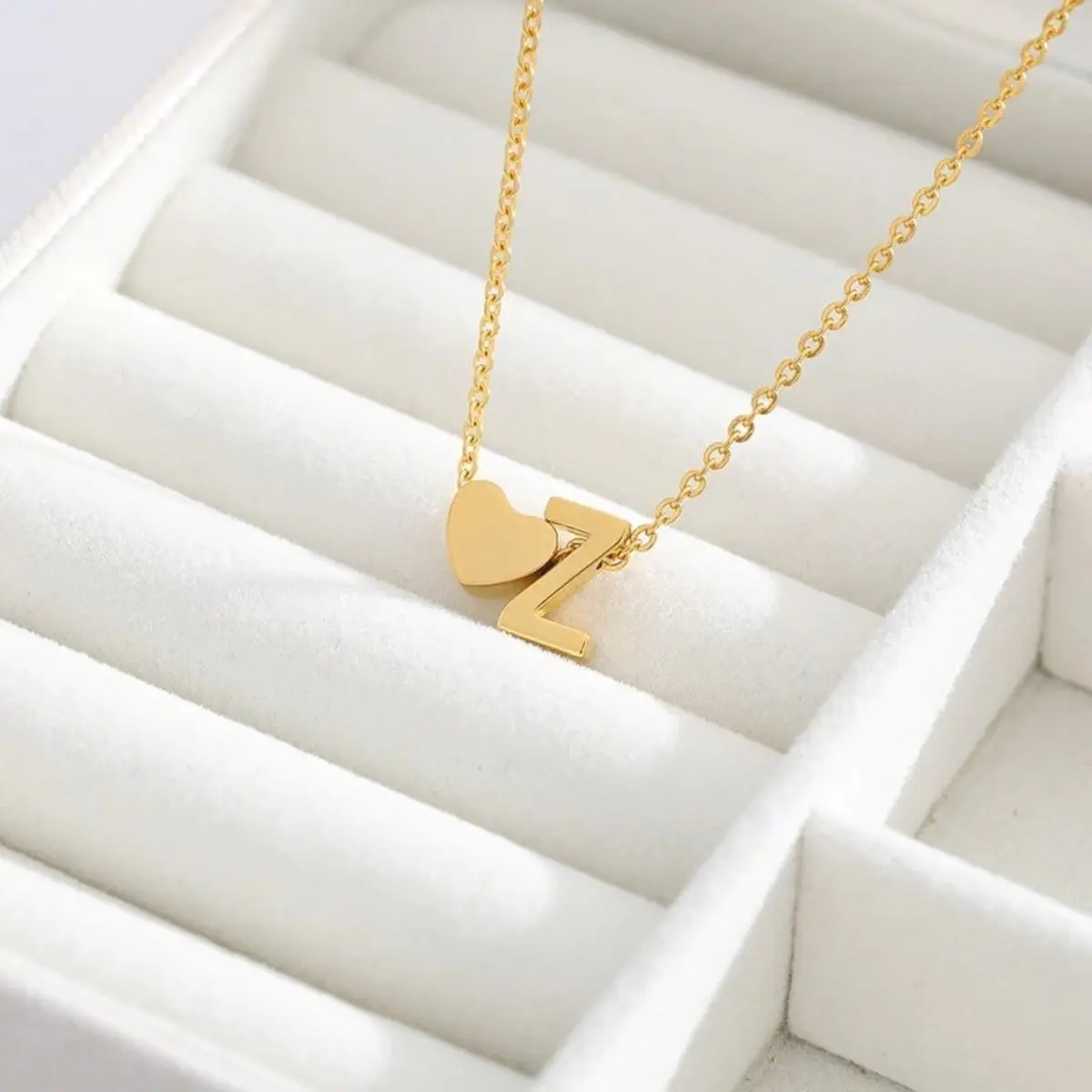 Women's Mini Initial Necklace, Gold Heart-Shaped A-Z Letter Necklace, Delicate Heart-Shaped Name Necklace, Personalized Initial Pendant, Birthday Gift, Anniversary Gift, Jewelry for Women and Girls, Mother's Day Gift