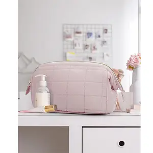 Large Capacity Cloud Bag Quilted Down Silk Cotton Makeup Bag, Portable Travel Storage Waterproof Washable Bag, Cosmetic Pouch, Travel Cosmetic Bags