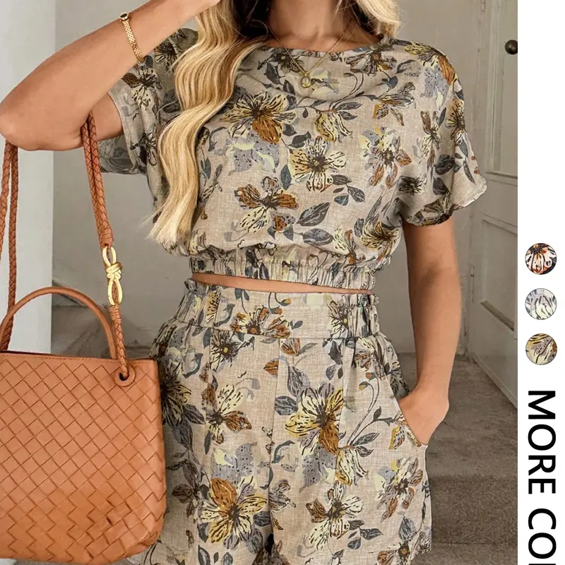 Women's Vintage Floral Bohemian Chic Casual Set, Round-Neck Cinched-Waist Ruched Top and Pleated Pocket Shorts, Two Piece Set Women