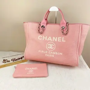 Pre-owned CHANEL Pink Beach Tote (Set with Matching Pouch) — Large Size (Chip Model)