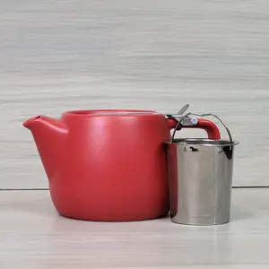 Pluto Ceramic 18oz Teapot with Infuser - Red
