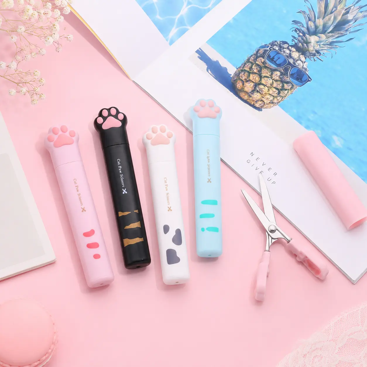 [DealsForYouDays]Mini Cat Paw Scissors with Safety Cover, Cute Portable Folding Craft Scissors, Stainless Steel Small Scissors for Journaling, Scrapbooking, Washi Tape, DIY Crafts, School Supplies for Teens & Crafters