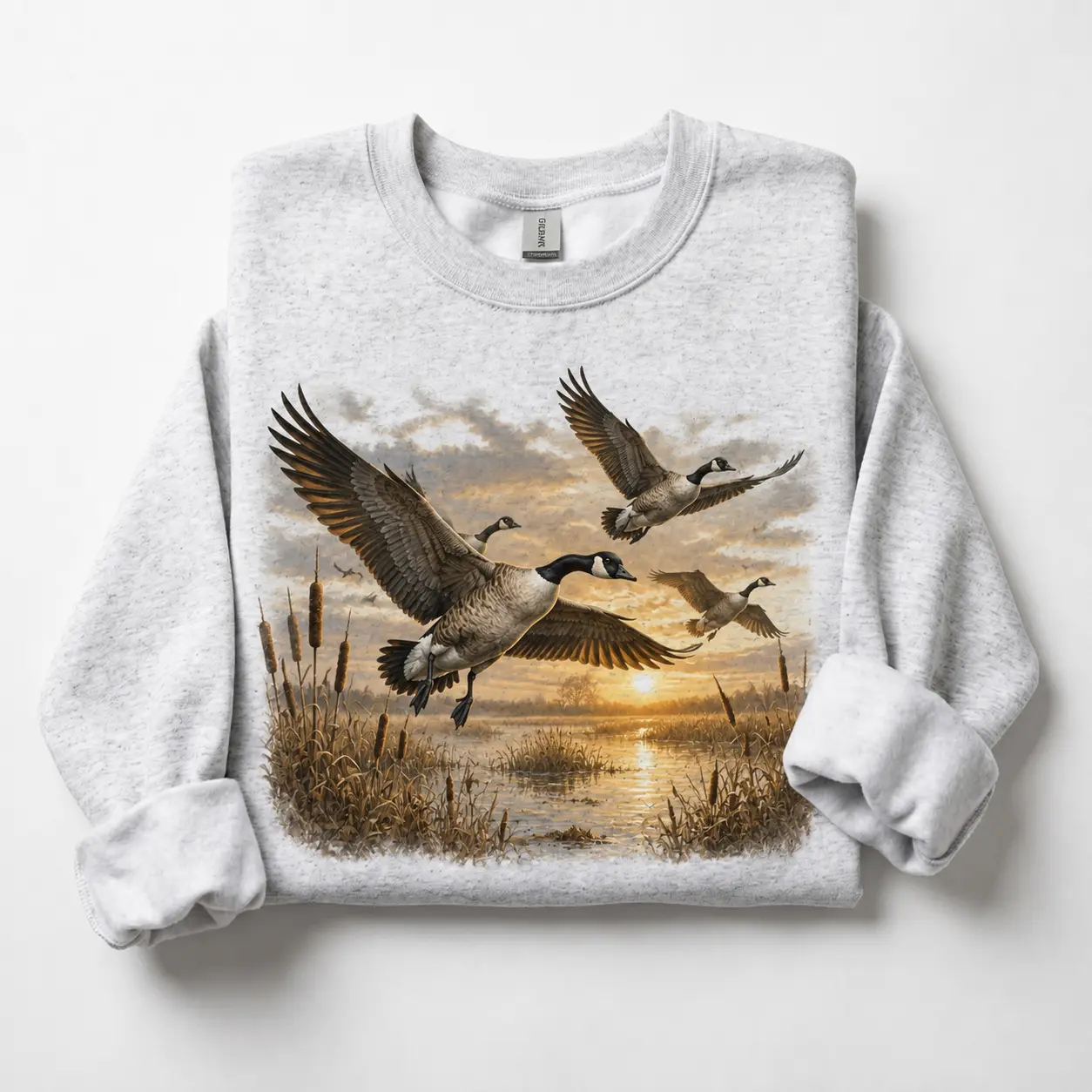 Flying Canada Geese Sunset Marsh Sweatshirt - Classic Waterfowl Nature Crewneck Pullover for Men Women