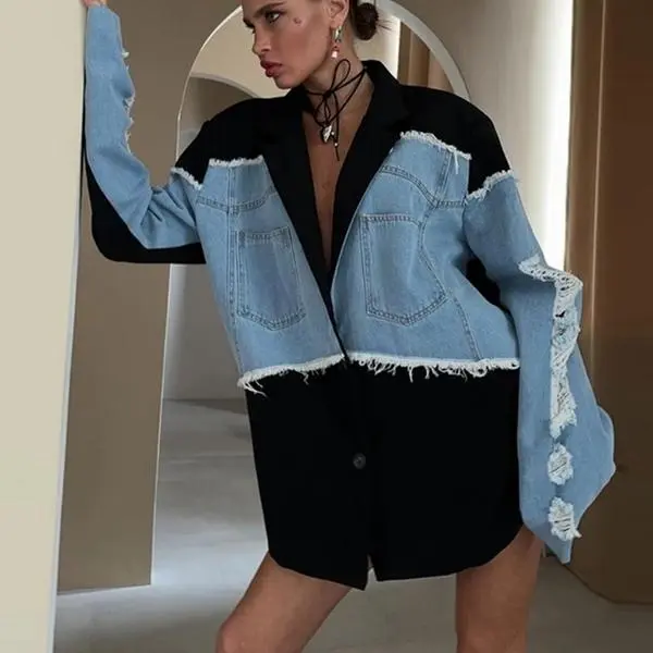 Women's Distressed Denim Patchwork Black Blazer, A Niche, Designer-style Loose Casual Color-block Jacket, Perfect For Spring, Autumn And Winter