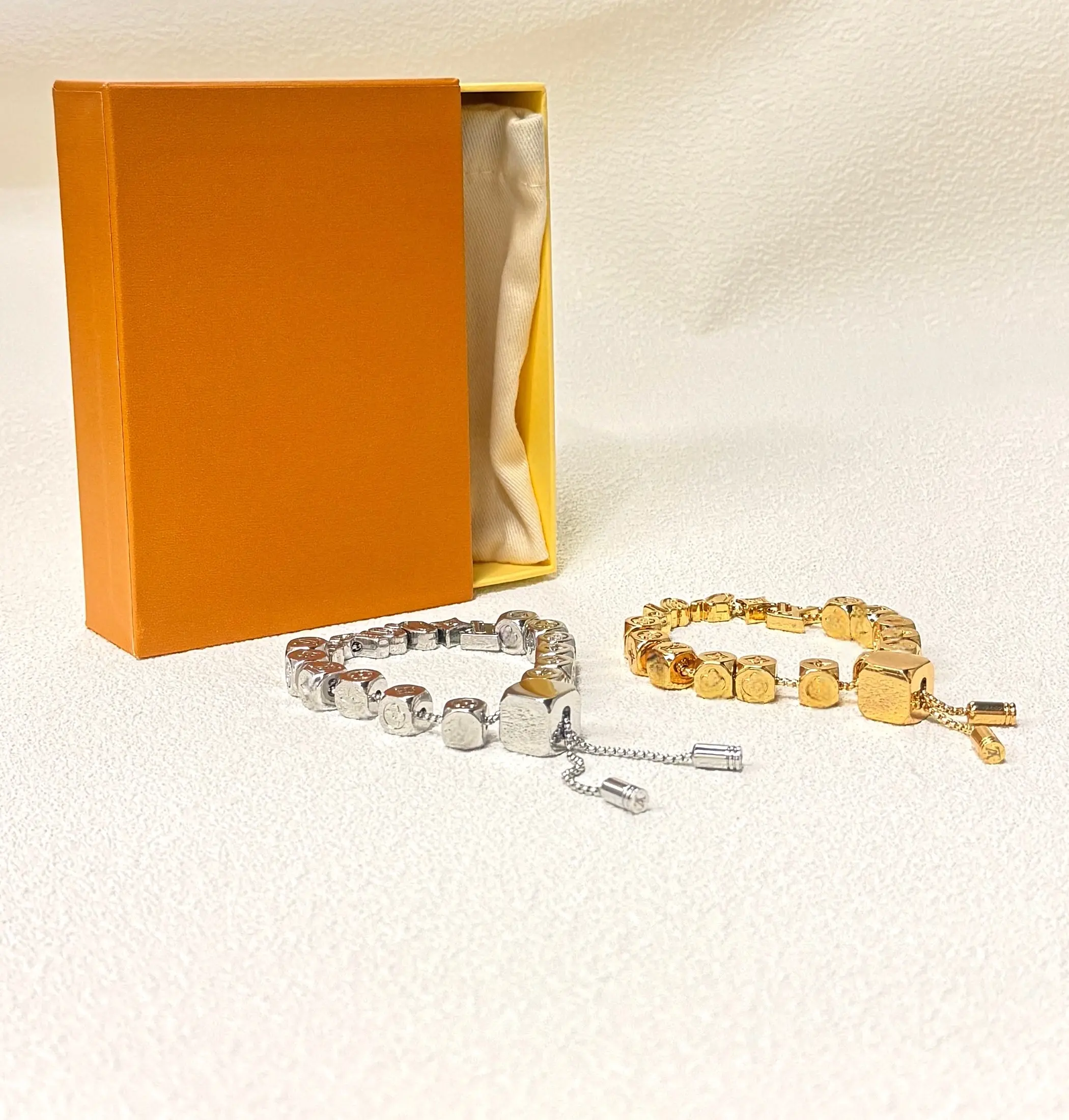 Geometry on your wrist. 🔷✨ Architectural square-link chain in silver. Adjustable up to 20cm (7.9"). The perfect balance of bold and dainty. 🤍  #SilverChain#SquareBracelet#StructuralJewelry#TikTokShop#MinimalStack#SilverStack#ModernJewelry