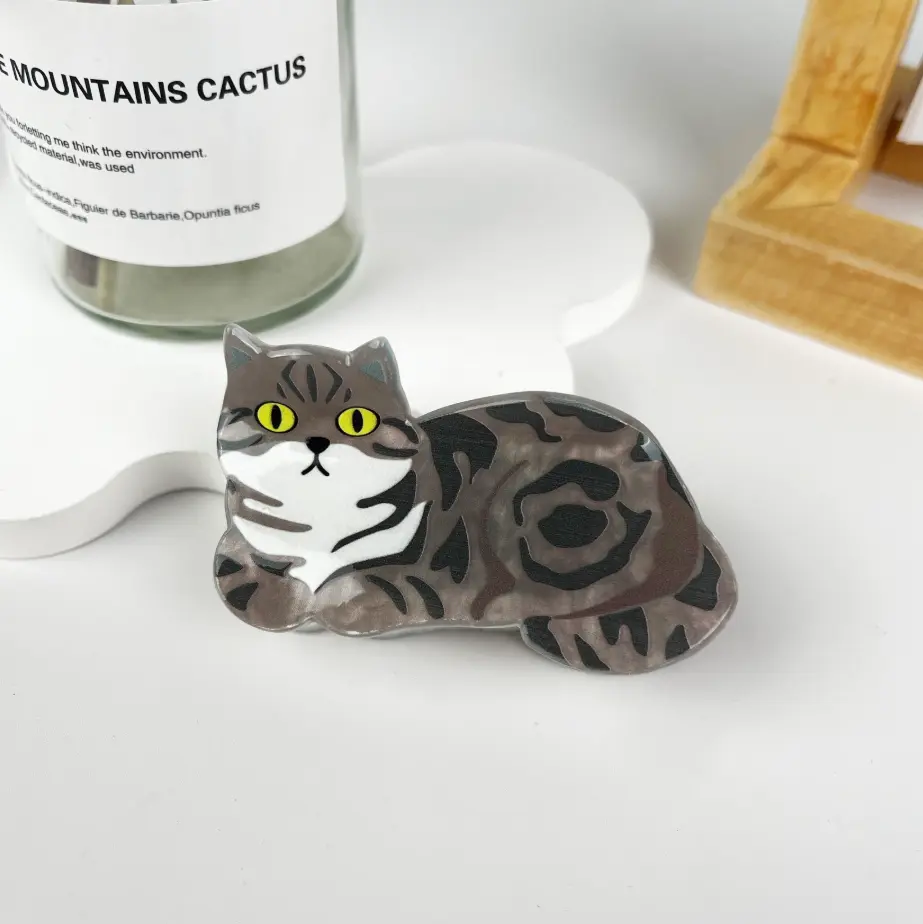 Gray Tabby Cat-Shaped Metallic Hair Claw Clip - Super Cute, Animal-Shaped, Fun, Cute Hair Accessory Options, Super Cute Clips, Animal-Shaped Hair Claws