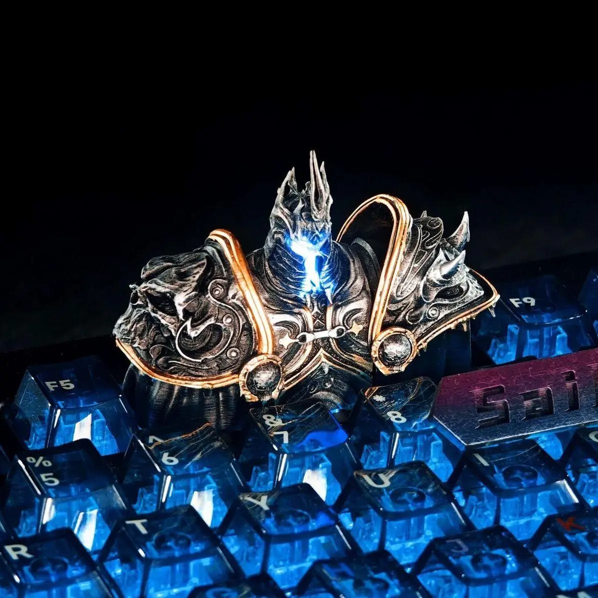 Fantasy Ice Sword Artisan Keycap Resin 3D Mechanical Keyboard Keycap Cherry MX Style Custom ESC Key Gift