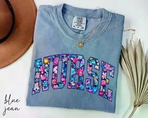 Comfort Colors Floral Nurse T-Shirt, RN Graphic Tee, Nursing School Shirt, Nurse Graduation Gift, New Nurse Appreciation Tee