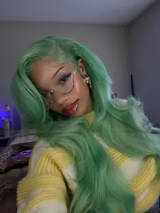 Green Long Wavy Texture Lace Wig 26 Inch Long Length 13x4 HD Lace Realistic Illusion Natural Hairline, Vibrant Color Hairpiece for Stylish Look, Perfect for All Occasions