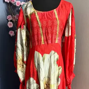 Cinderella Dress - Elegant Ball Gown with Embroidered Flowers and Beaded Accents for Special Occasions