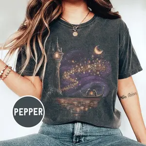 Vintage Tangled rapunzelfl Shirt Princess rapunzelfl T-Shirt Princess Family Trip Tee Lanterns Shirt Vinatge Graphic T Effortless Cotton T-Shirt