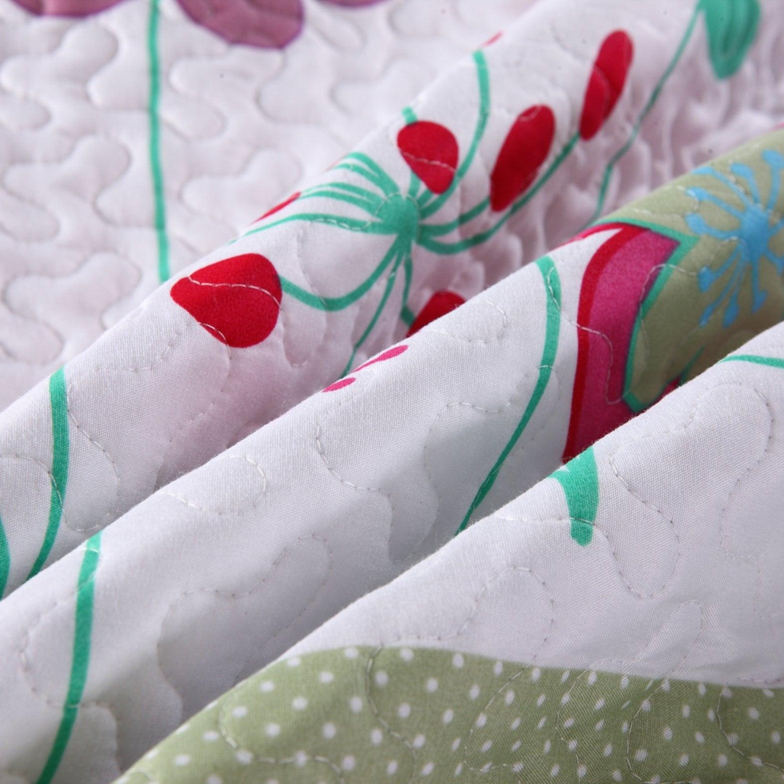 2/3 Piece ute Girls Floral Ladybug Quilt Set, Pink Purple Striped Patchwork Quilted Bedspread with Pillowcases, Soft Breathable Bedding, Kids Bedroom Decor 2/3 Piece ute Girls Floral Ladybug Quilt Set, Pink Purple Striped Patchwork Quilted Bedspread with Pillowcases, Soft Breathable Bedding, Kids Bedroom Decor