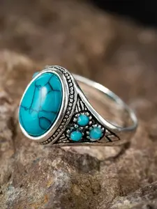 Retro Celtic floral design imitation turquoise finger ring made of metal alloy ring. Suitable for daily wear, as a gift, for parties and festival events.