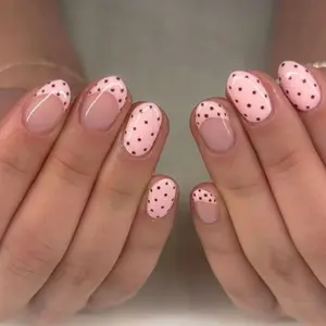 24pcs French Press Fake Nails, Bare Base with Classic Polka Dots, Short Oval Shape, Reusable, Perfect Fit, Long-Lasting, Nail Art, Diy Nails