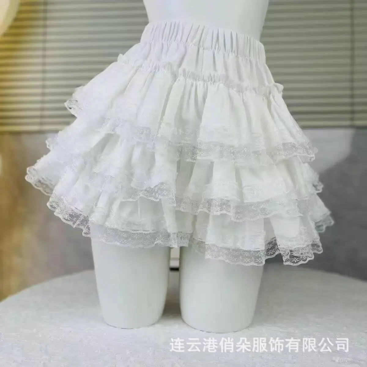 ��17�� White No. 4