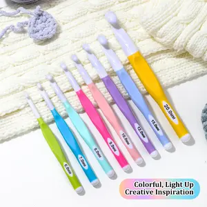 Colourful Knitting Crochet Set, Crochet Set Kit, 1 Set Including Bag & Ergonomic Grip Crochet Hooks & Crochet Needles, Soft Shank Crochet Hooks Set for DIY Crafts