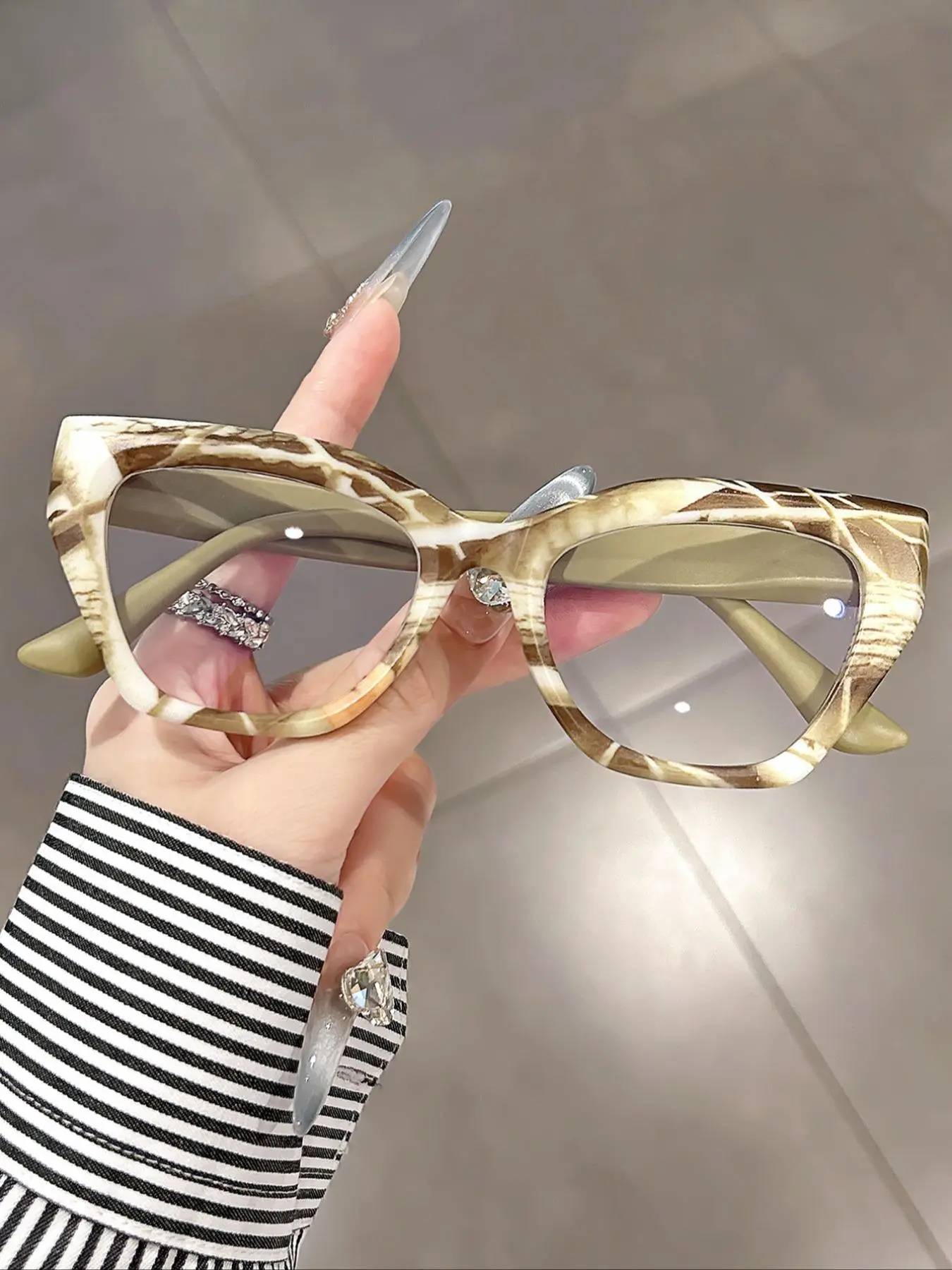 Unisex Fashionable Tortoiseshell Pattern Cat Eye Frame Eyeglasses, Stylish Trendy Eyewear, Trendy Casual Eyeglasses for Everyday Use, Fashion Accessories for Outdoor Activities, Trendy Frames, Fashion Accessory Eyewear