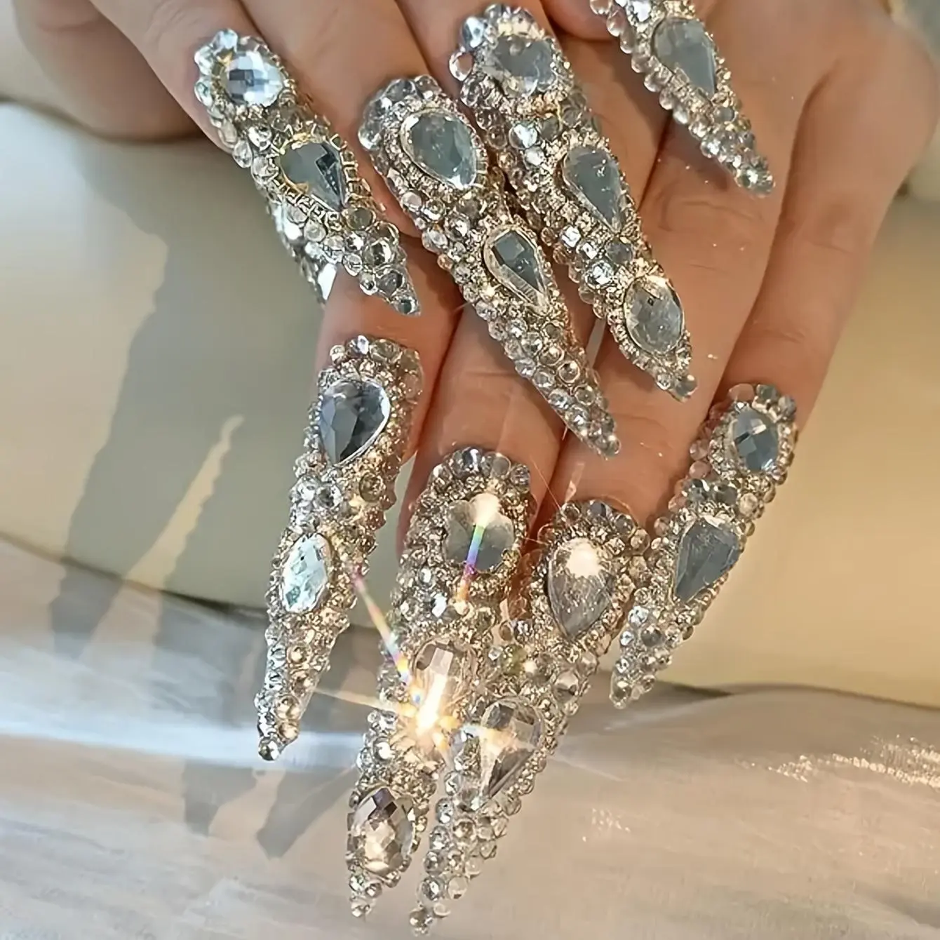 Rhinestone Decor Almond False Nails Set, 10pcs Glittering Fake Nails &1 Count Nail File & 1 Count Tape for Women & Girls DIY Manicure Nail Art, Fake Nails Kit, Glitter Decorative Nails, Nail Decoration Supplies