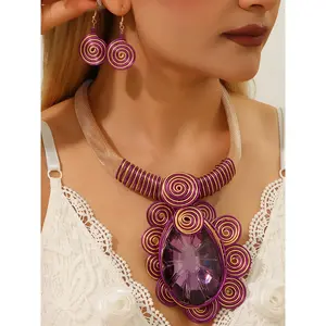 Elegant 2-Piece Necklace & Earrings Set, Bold Statement Jewelry for Women, Luxurious Evening Wear Accessories, Unique Mature Style