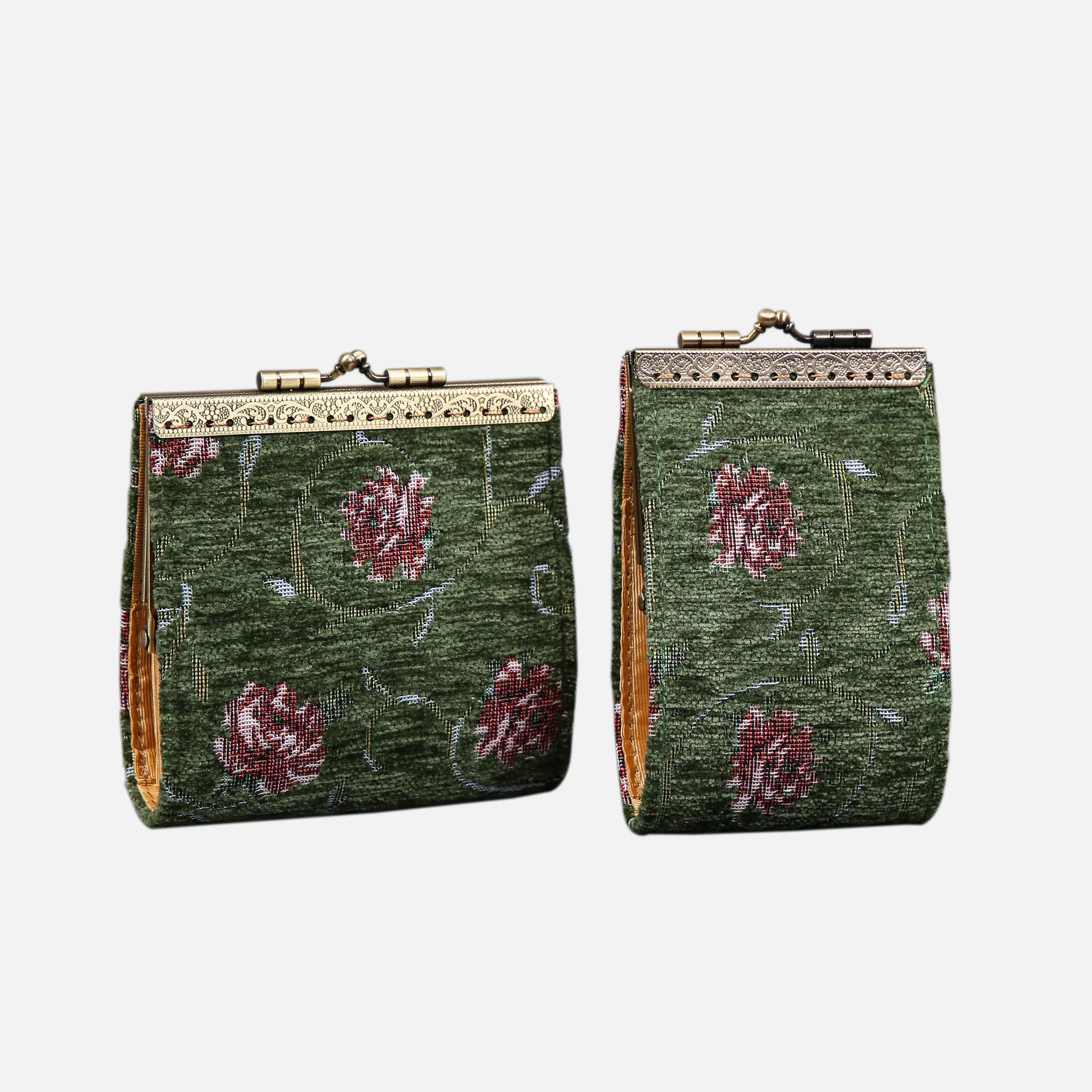 Climbing Rose Arugula Green Card Wallet