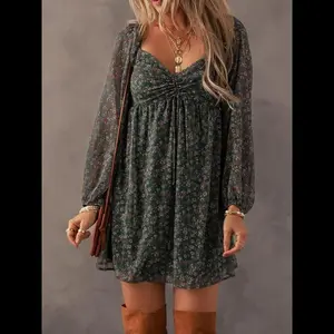 Women's Ditsy Floral Print Sweetheart Neck Shirred Back Dress, Bohemian Elegant Fashion Chic Bishop Sleeve Dress for Daily Holiday Vacation Wear, Ladies Casual Dress for All Seasons, Womenswear, Feminine, Boho Earthy Girl Clothes, Casual Loose Dress