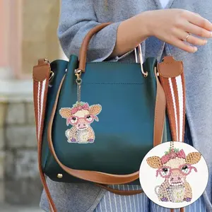 12PCS DIY Diamond Painting Keychain Kit, Highland Cow Animal Acrylic Keychains, Double-Sided Full Drill Bag Charms, Cute Craft Pendant Set for DIY Gifts