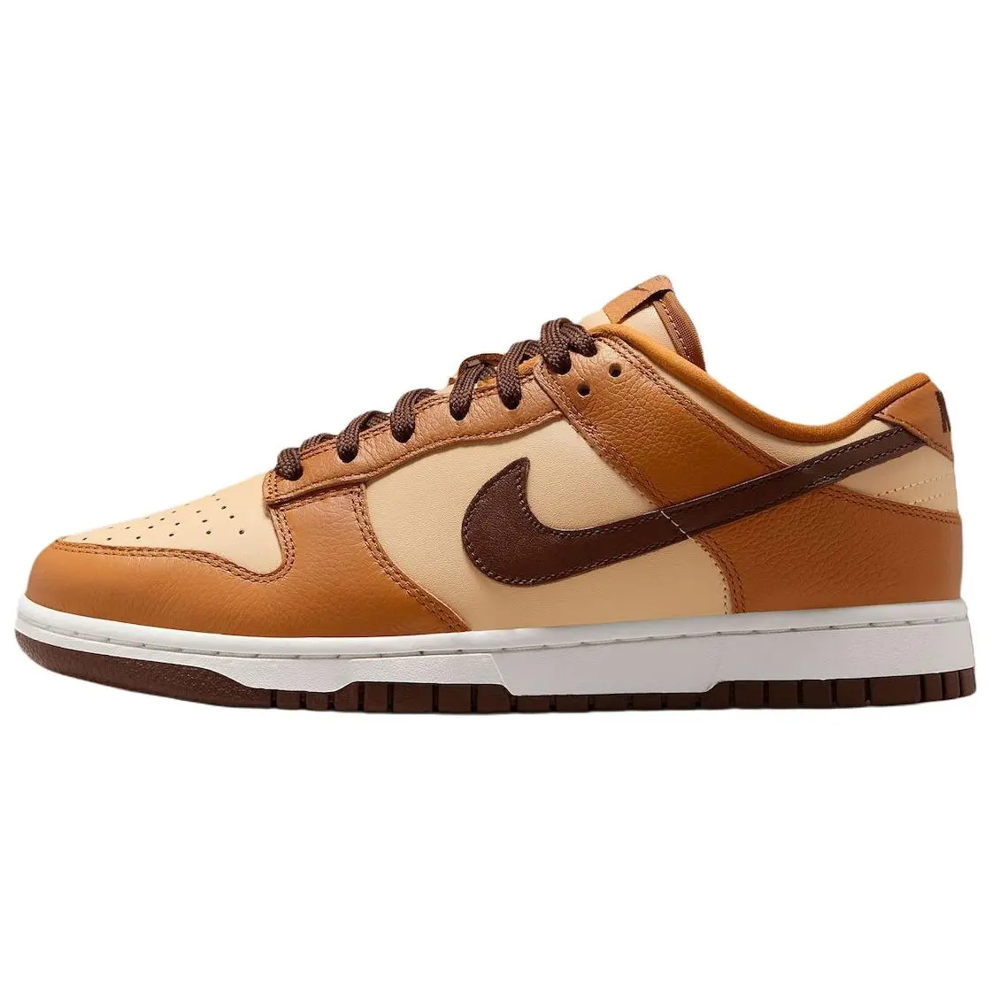 Nike Dunk Abrasion Resistant Low Top Skateboard Shoes Women's Beige Brown Versatile Comfort HQ7487-700