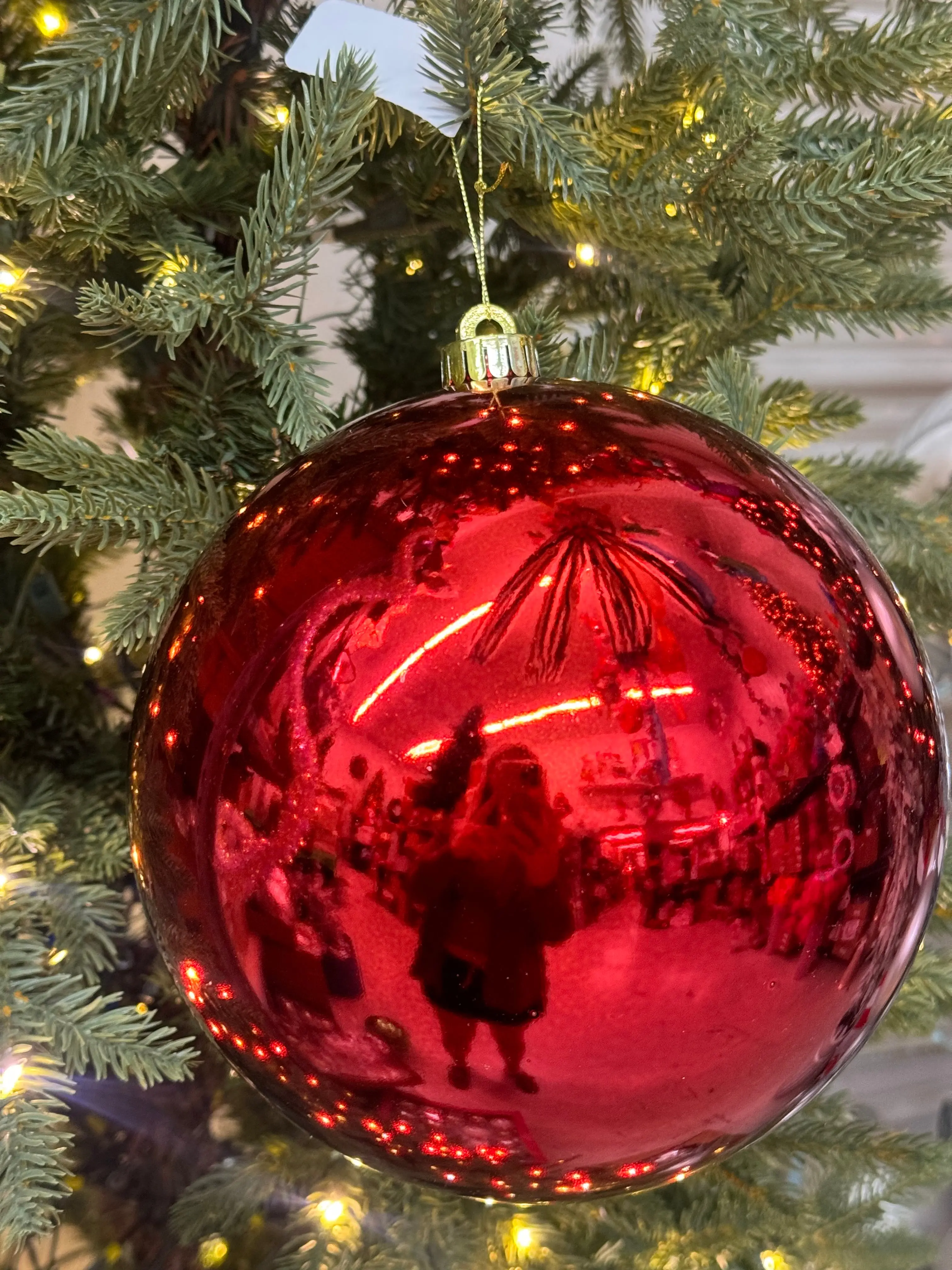 8 Inch Shiny Red Smooth Ornament Ball