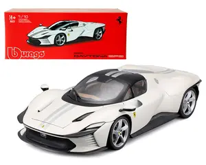 Bburago 1:18 Ferrari Daytona SP3 – White – Signature Series Diecast Model Car